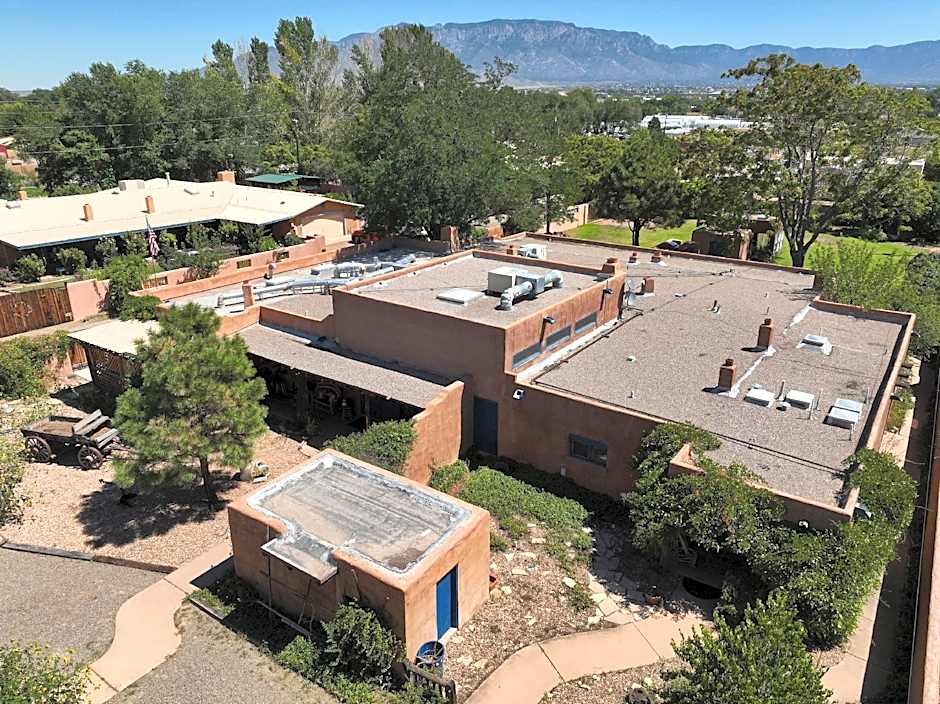 Loba Luna Bed & Breakfast