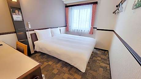 Queen Room - Smoking