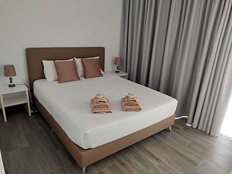 Suite with Mountain View