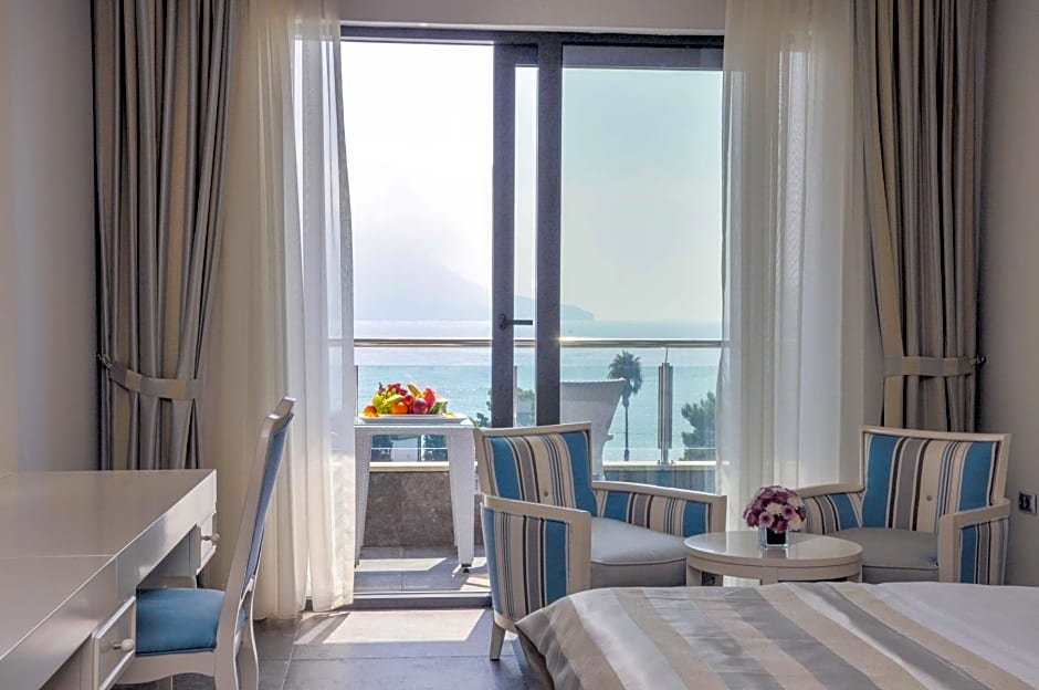 Photo 1 of 15 of 1 Double Bed or 2 Beds, Sea View