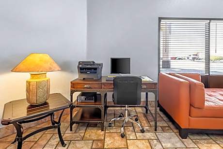 Days Inn by Wyndham Buckeye