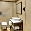 Leo Suites
