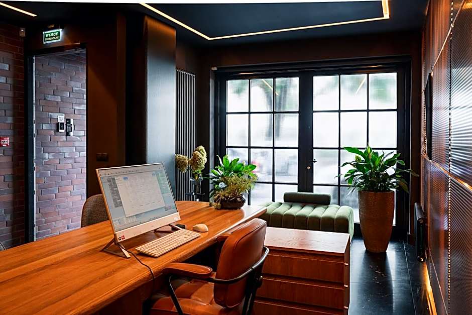 H11 Aparthotel