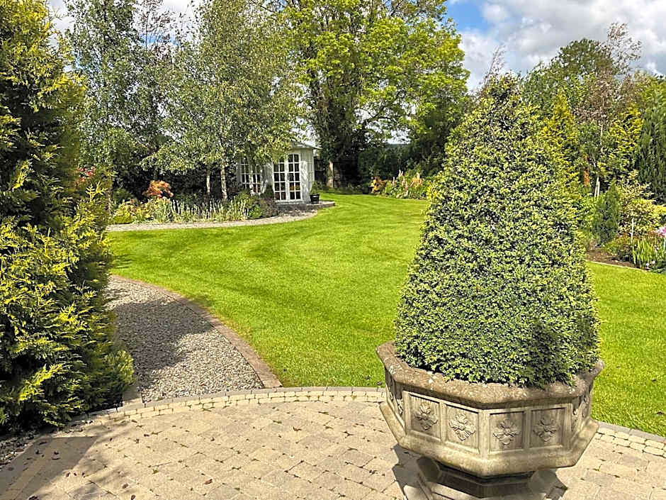 Crowfield Country House