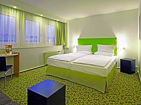 Standard Suite with 1 double bed and 2 sofas