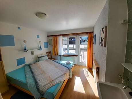 Deluxe Single Room
