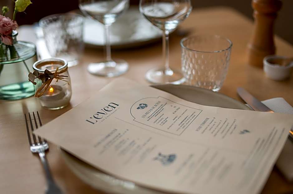 Hôtel Restaurant La Voile Bleue