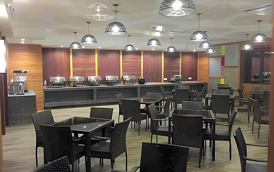 Frame Hotel