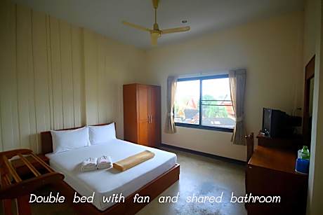 Double Room with Fan and Shared Bathroom