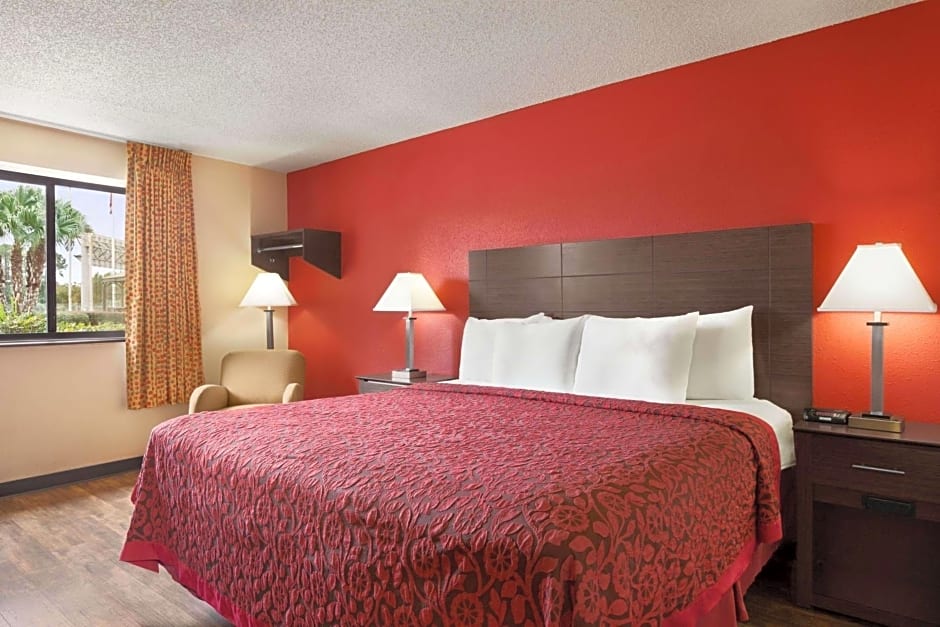 Days Inn by Wyndham Orange Park/Jacksonville