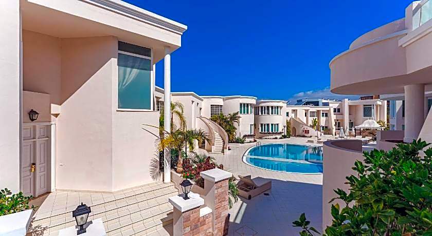 Hotel Flamingo Suites