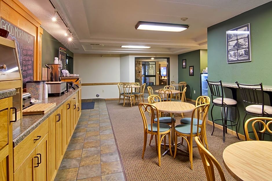 Boarders Inn & Suites by Cobblestone Hotels - Faribault