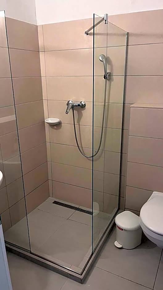 Manuela Ifjúsági Hotel