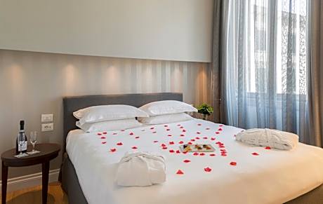 Junior Suite with Spa Access
