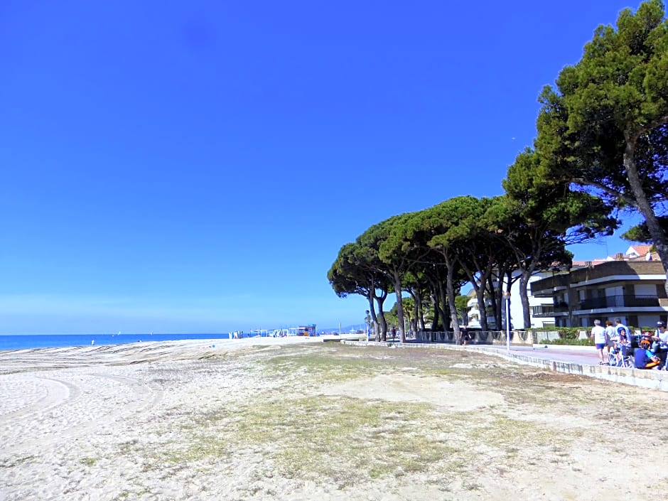 Apartamentos Pins Marina Cambrils