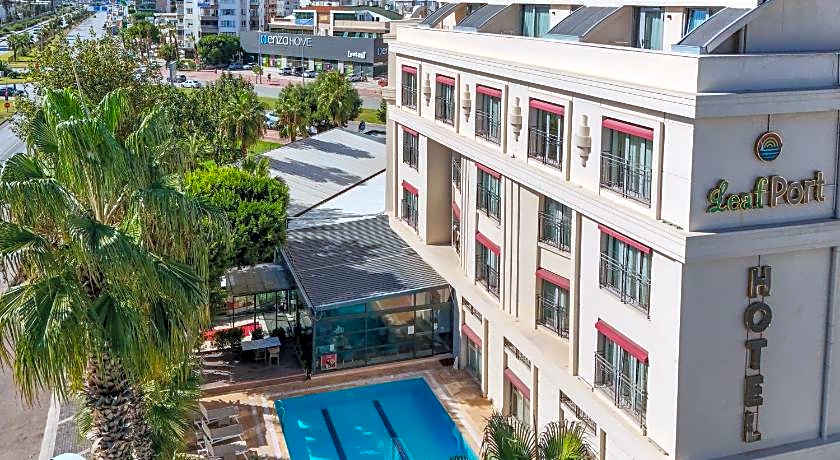 Leaf Port Hotel