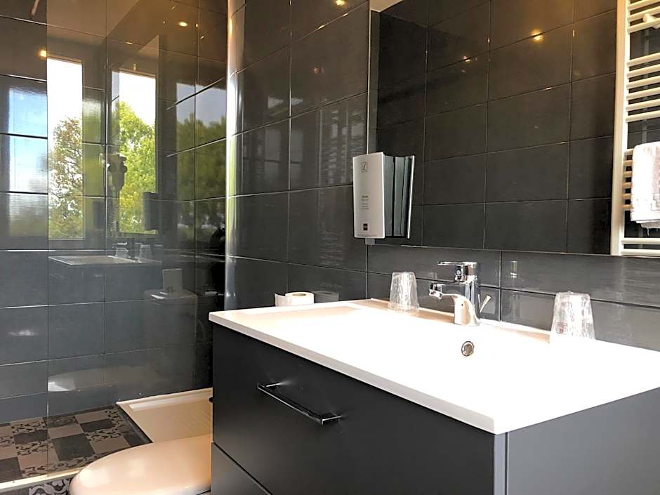 Logis Hôtel Auberge de L'Etang