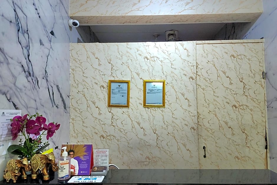 Queen Room 2 @ Grand Center Point Apartment