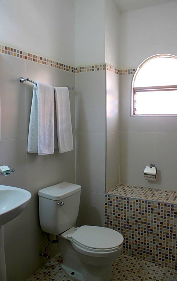 Suites Plaza del Rio