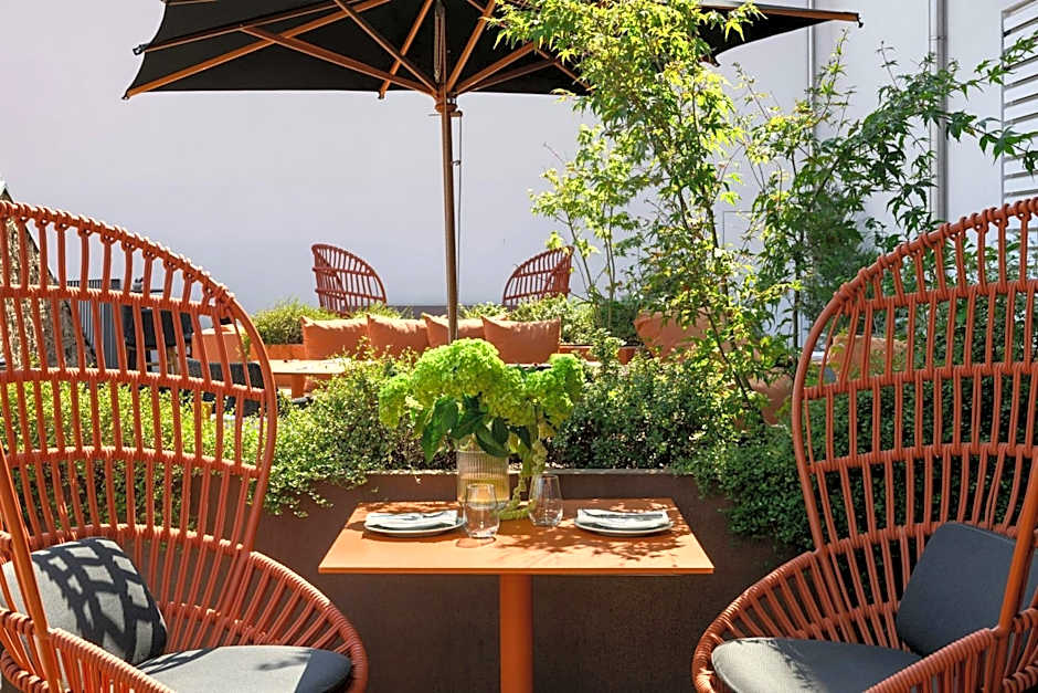 Forte de Gaia, Autograph Collection