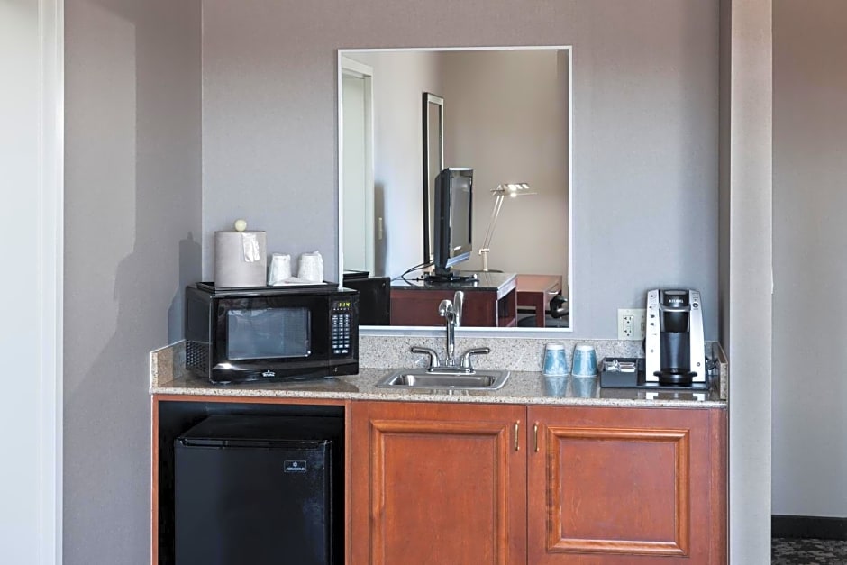 Hilton Garden Inn Lake Forest Mettawa