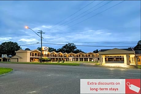 OYO Hotel Opp AL, Floral Hwy