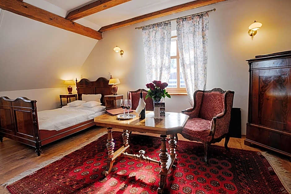 Żabi Dwór - HOTEL - RESTAURACJA - SPA