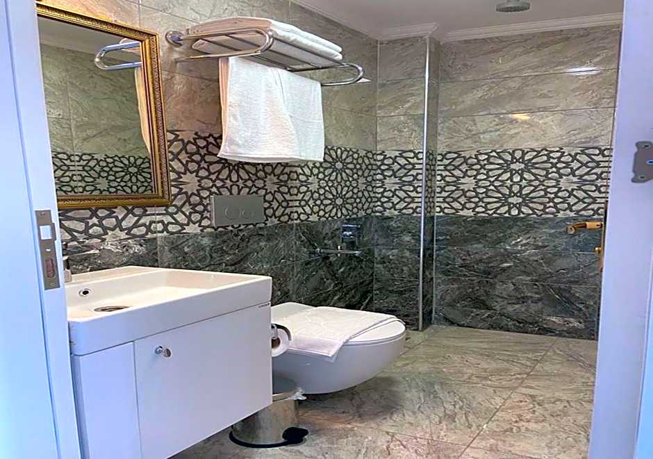 Castle Light Boutique