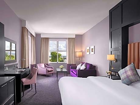 Standard Room with Mountain View