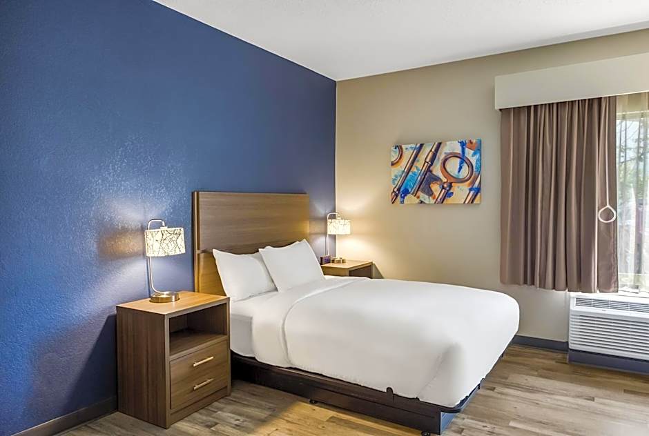 MainStay Suites Bourbonnais - Kankakee