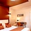 Demeures & Châteaux Auberge de la Tour - Hôtel & Restaurants - Marcolès Auvergne