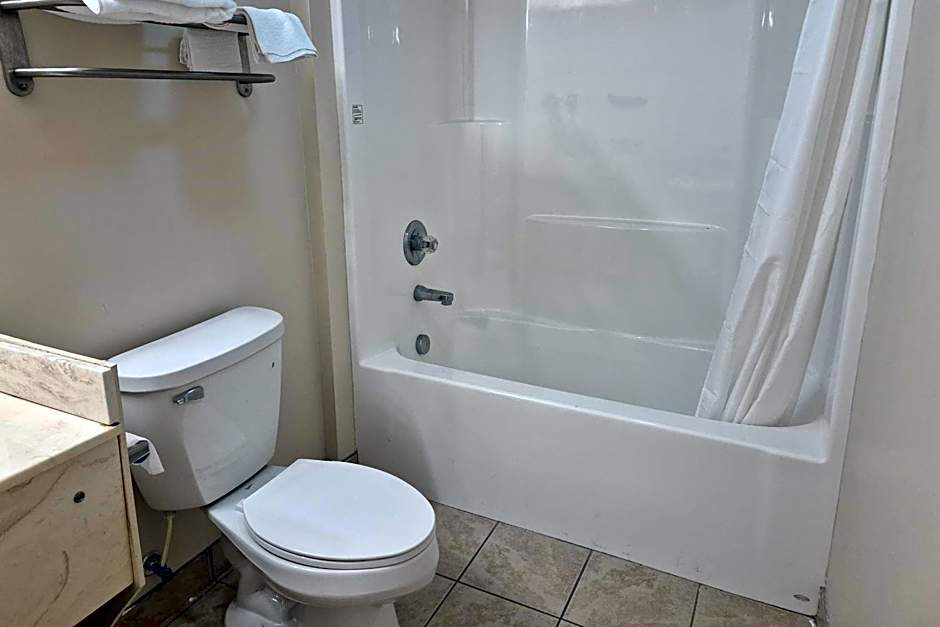 General Bragg Inn & Suites Chickamauga