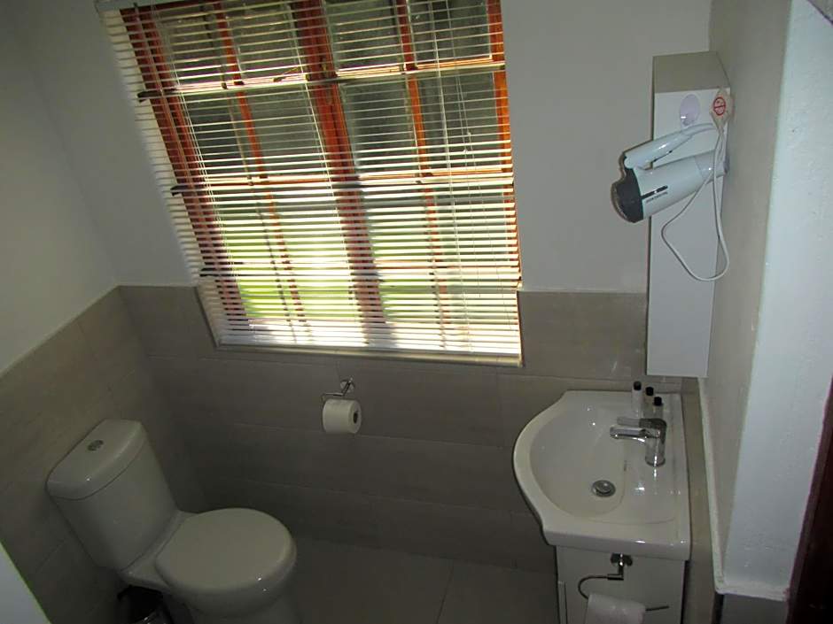 African Footprints Lodge