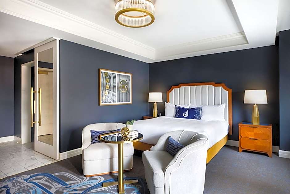 The National, Autograph Collection