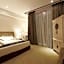 1825 Gallery Hotel