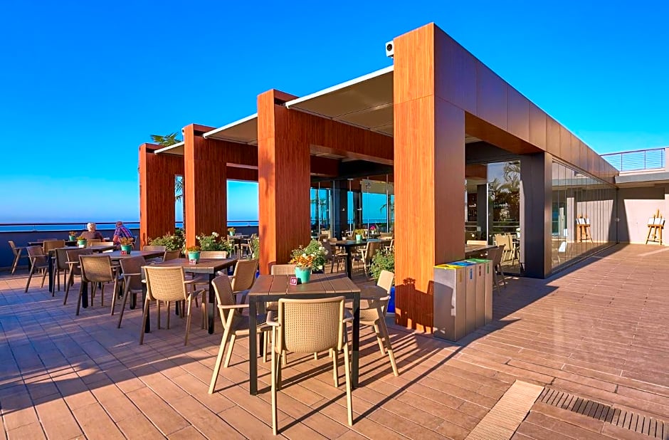  The Views Monumental Lido