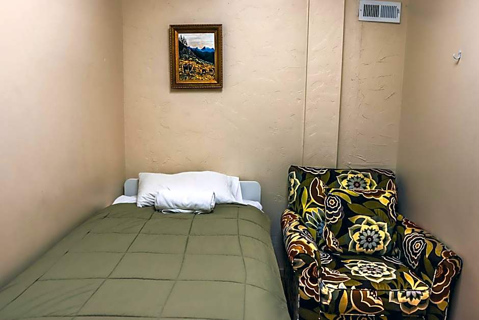 Treasure State Hostel