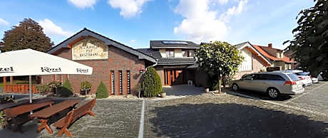 Restauracja i Noclegi Pod Kasztanami