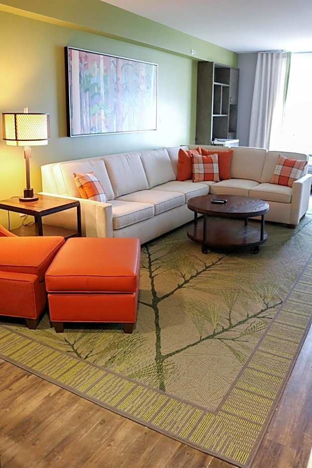 Hotel Indigo Traverse City By IHG