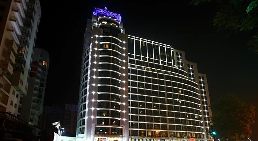 QafqaZ Baku City Hotel & Residence