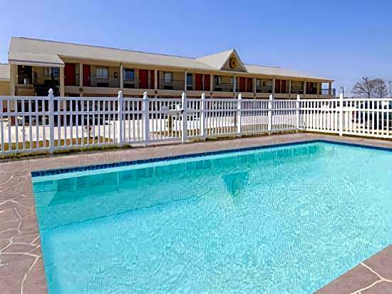 Clairmont Inn