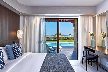 Family Suite Swim Up Sea View