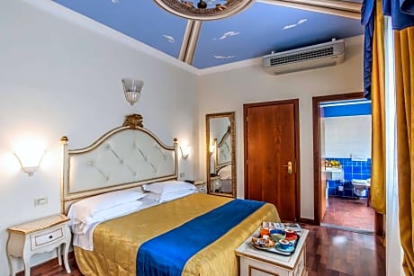 Superior Double Room (2 Twin Beds)