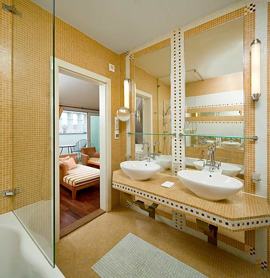 Mamaison Hotel Riverside Prague