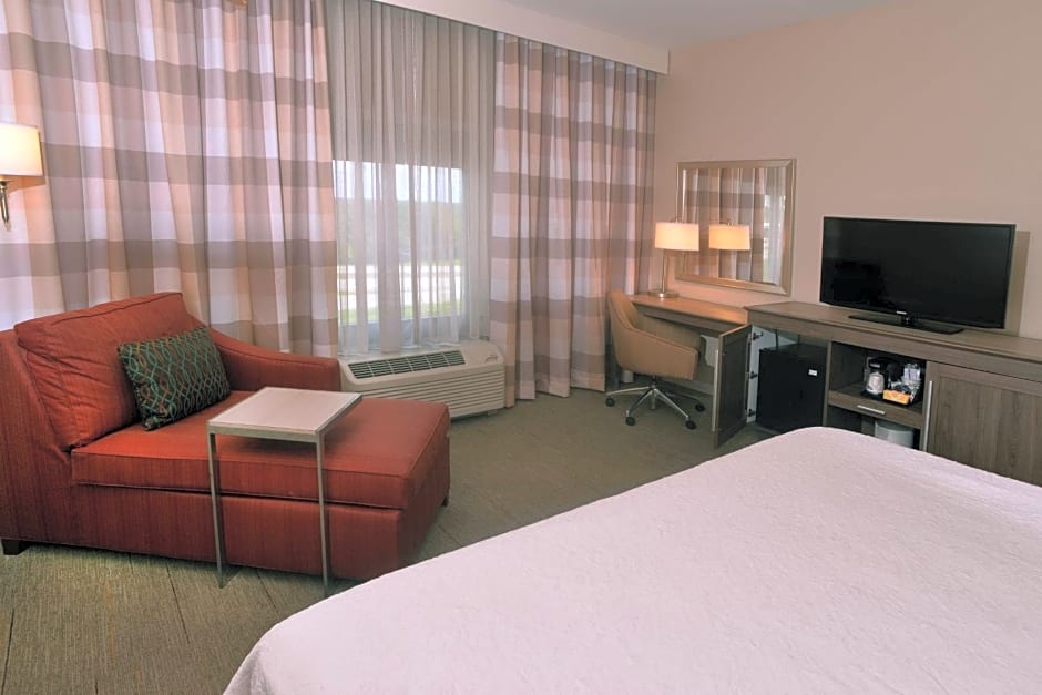 Hampton Inn By Hilton Springfield-Southeast