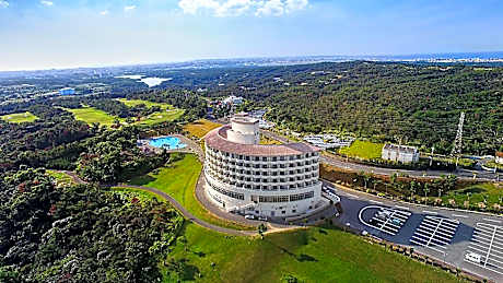 ANA Crowne Plaza Resort Okinawa Uruma Hills By IHG