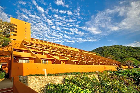 Las Brisas Ixtapa