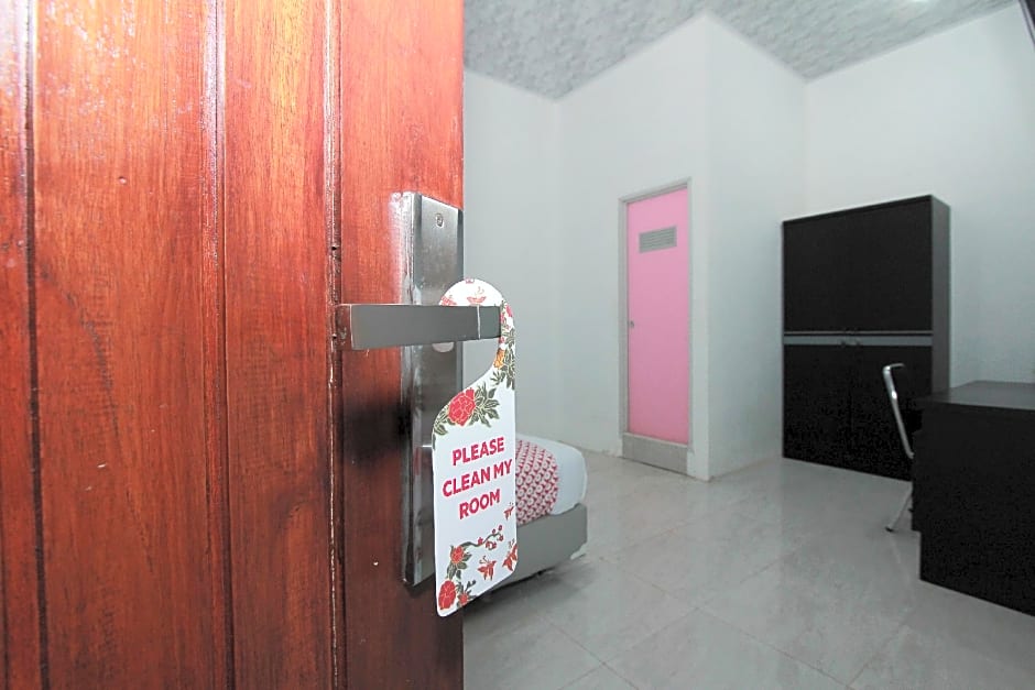 OYO 435 Panglima Polim Homestay Syariah