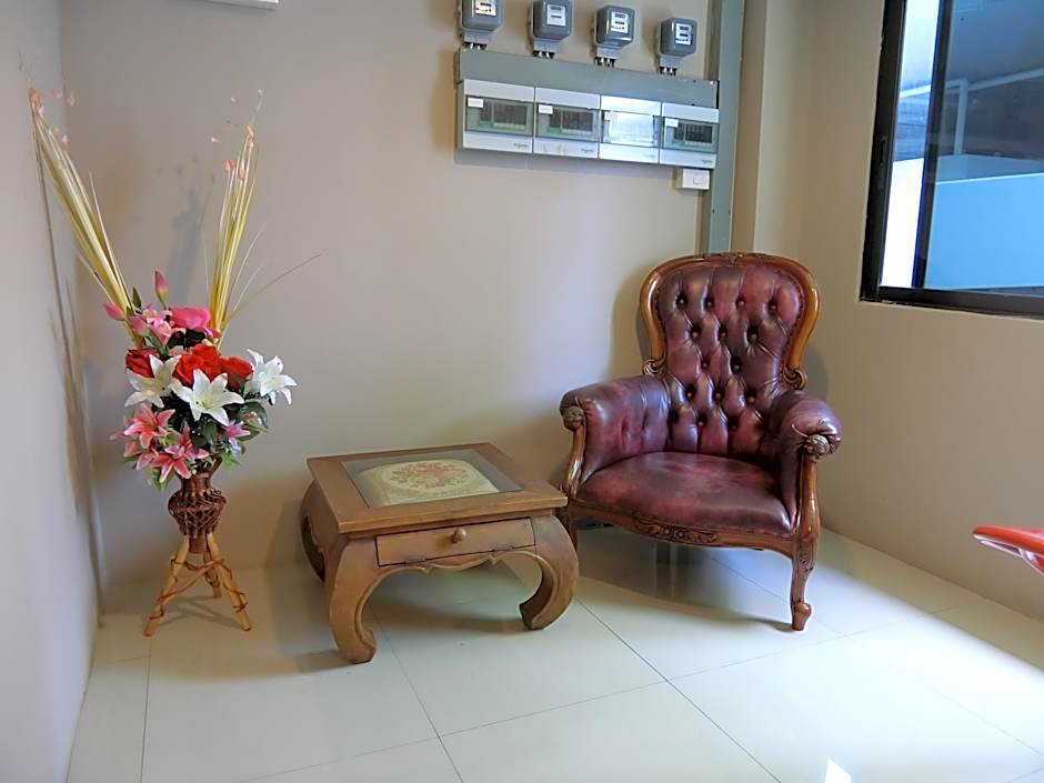 crystal suites pattaya