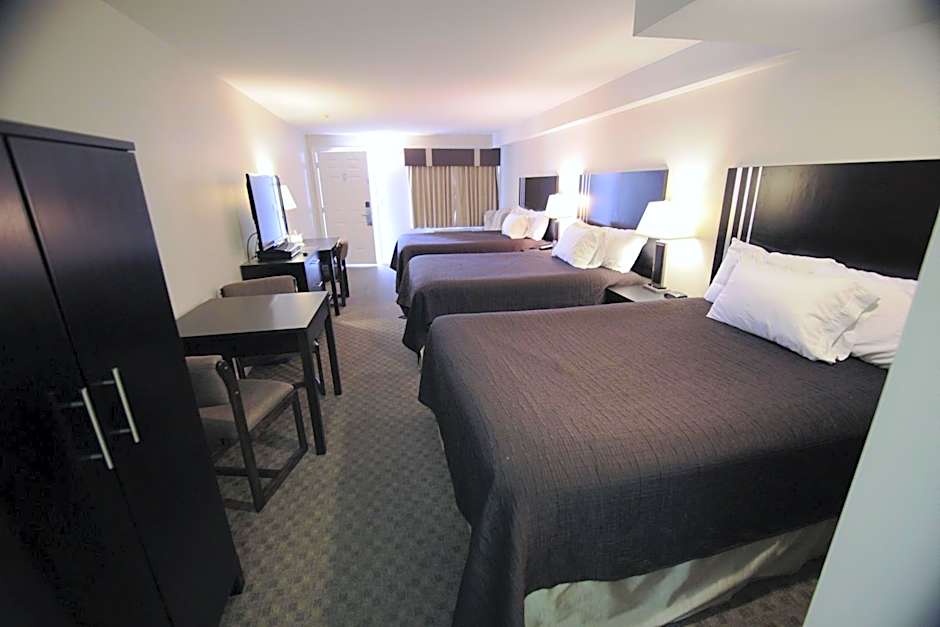 Travelodge by Wyndham Kamloops Mountview